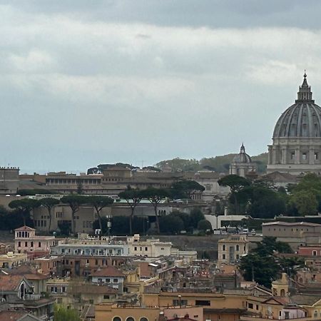 Penthouse Apartment With Terrace Close To Vatican Rom Exterior foto