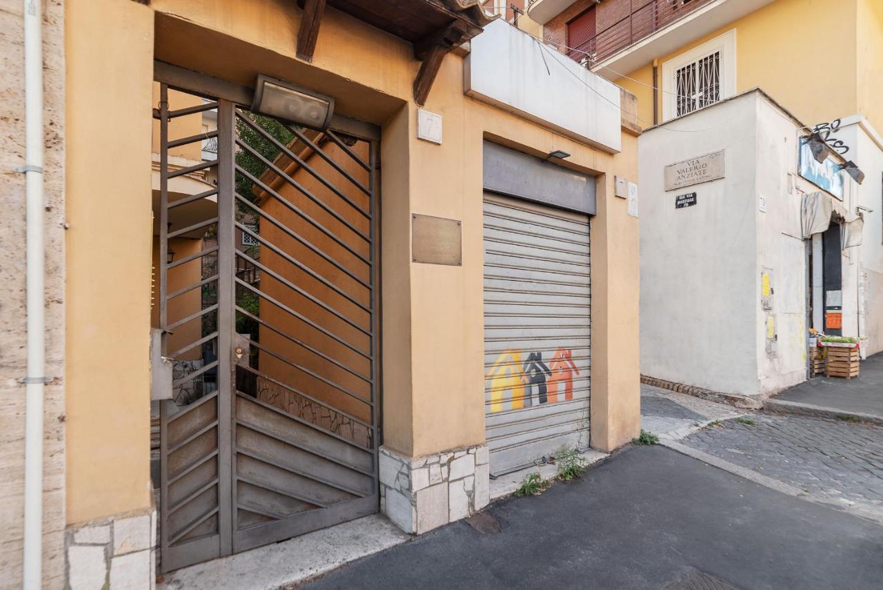 Penthouse Apartment With Terrace Close To Vatican Rom Exterior foto
