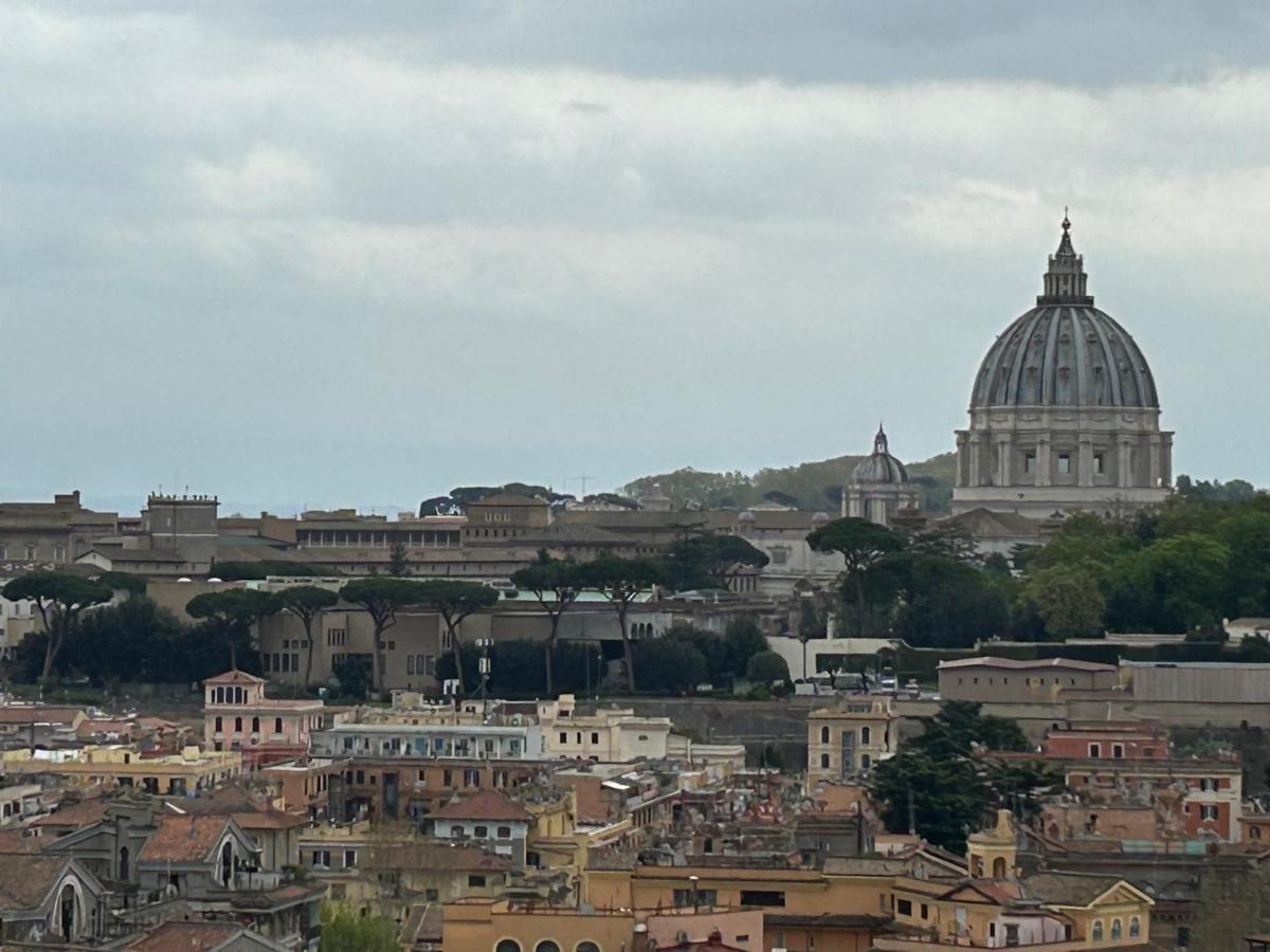 Penthouse Apartment With Terrace Close To Vatican Rom Exterior foto